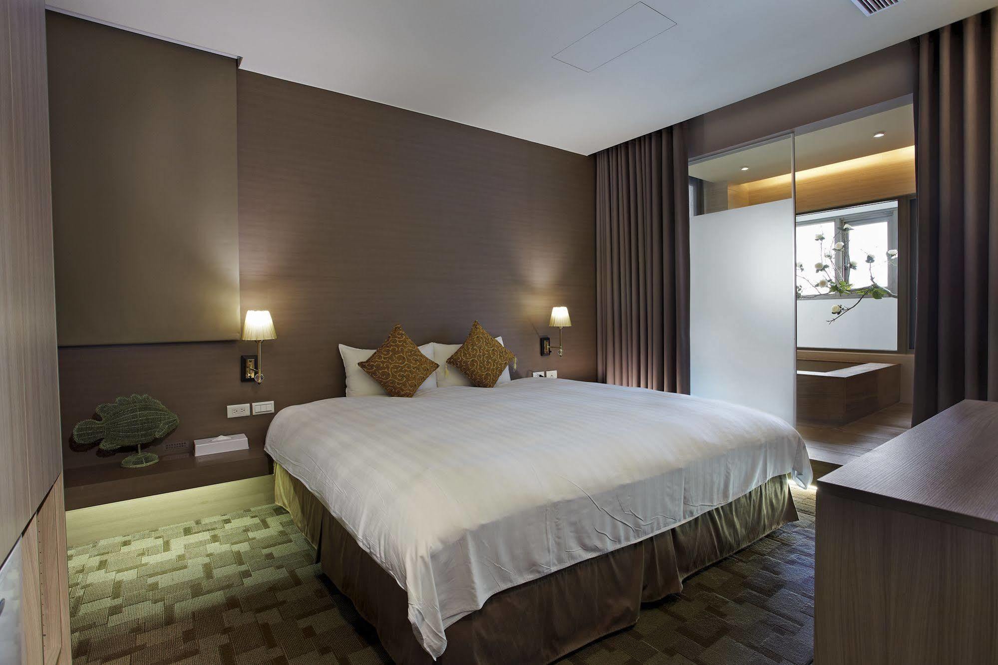 Micasa Hotel Taichung Exterior foto